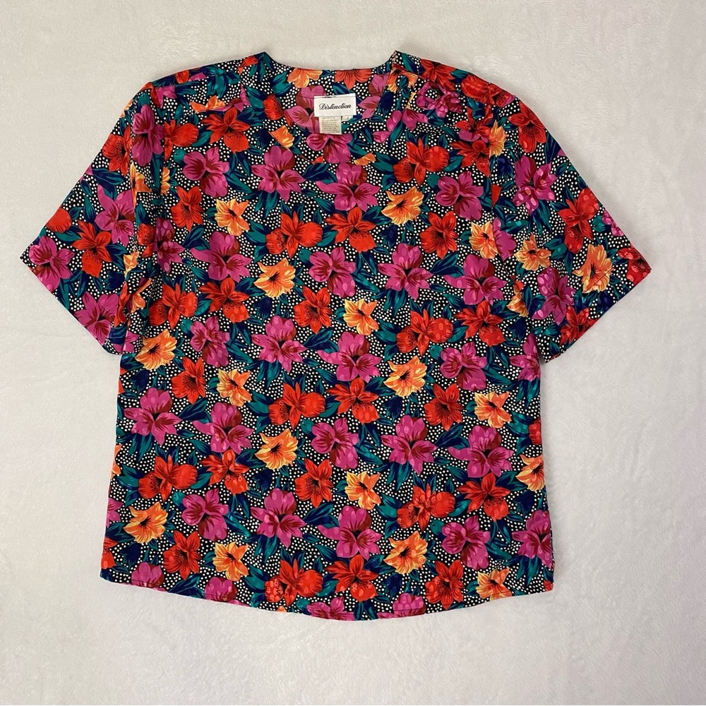 Vintage Distinction Multicolor Floral Short Sleeve Top